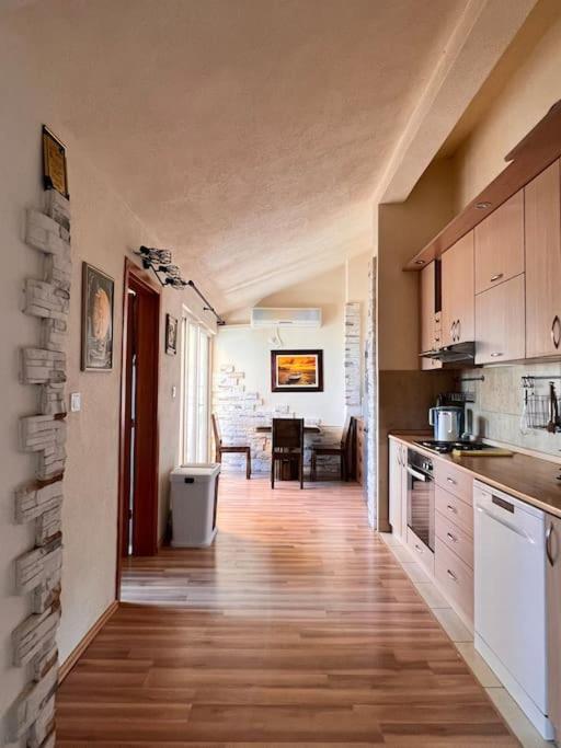 Apartment Marron Matou