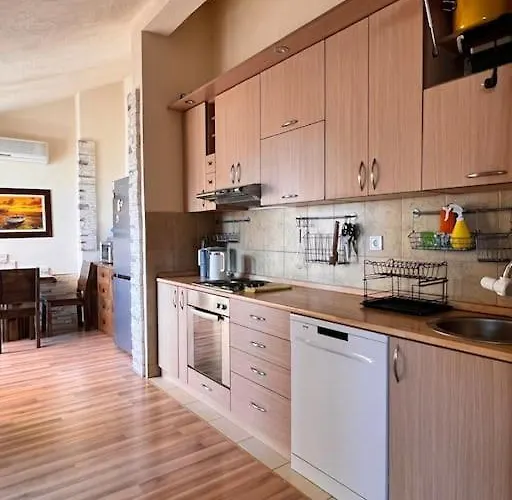 Apartment Marron Matou Budva